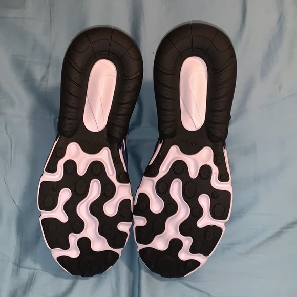 Nike Air Max 270 React - Picture 5 of 6